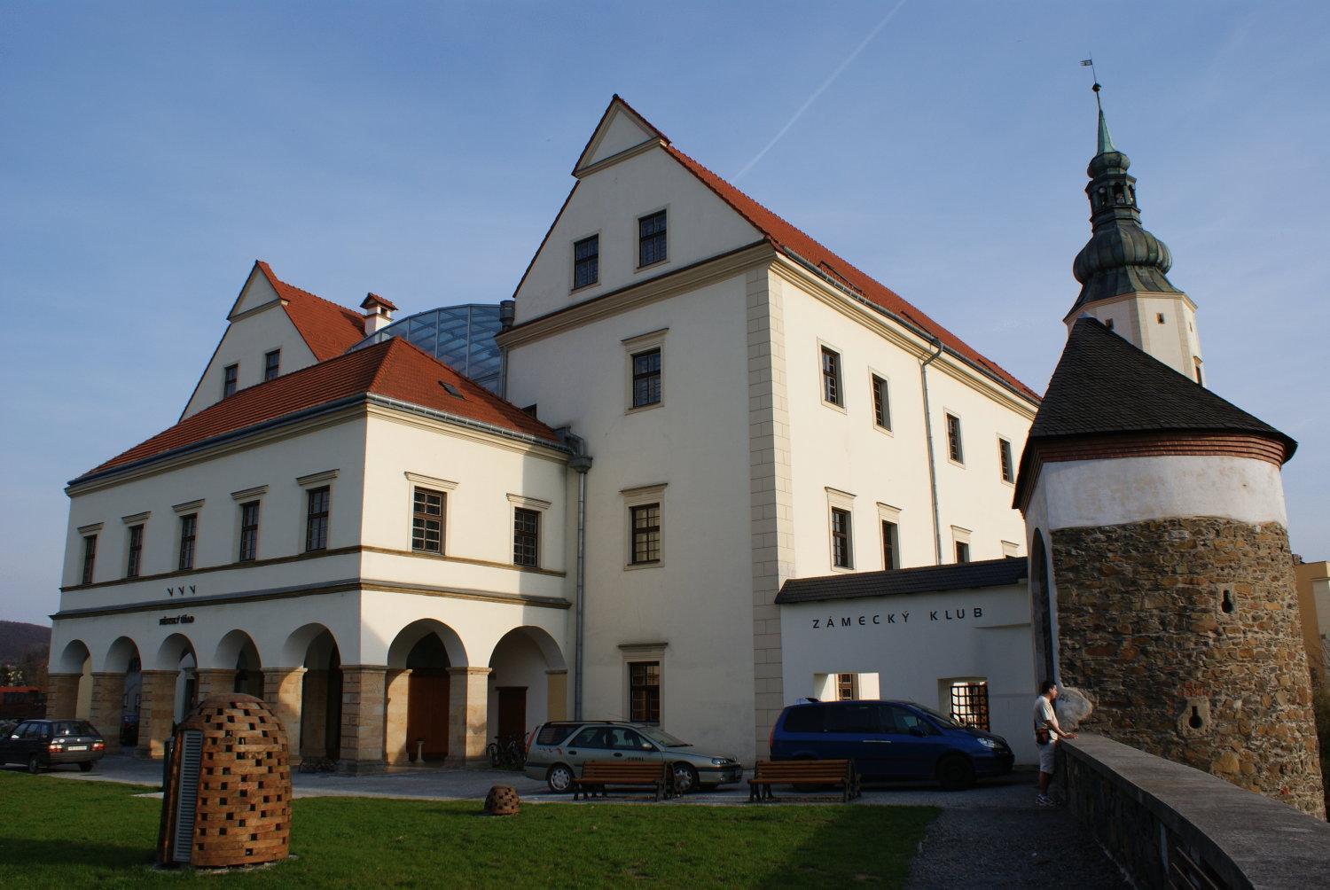 Zámecký Hotel Zlatý Orel Hranice  Exterior foto